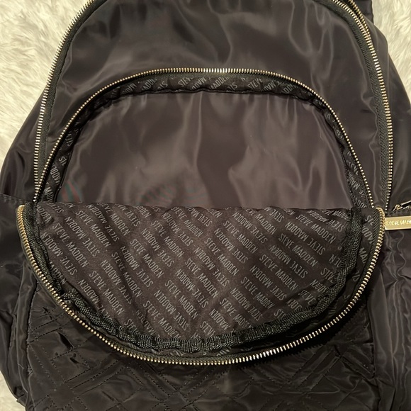 Steve Madden Large Nylon Backpack with 2 Accessory Pouches - Picture 5 of 5